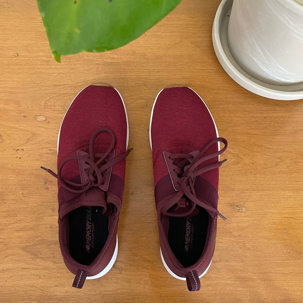 New Balance Fuel Core Nergize Womens Sz 7 Burgundy Running Shoes